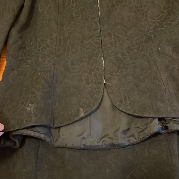 Vintage skirt and jacket - Picture 6 of 11